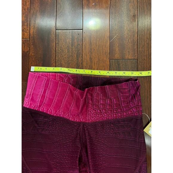 NWT Niyama Sol Rare Slice Croc Dragon fruit pink size XL fitted yoga activewear - Picture 7 of 10